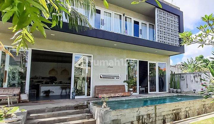 For sale, semi-industrial minimalist villa in Jimbaran area 1