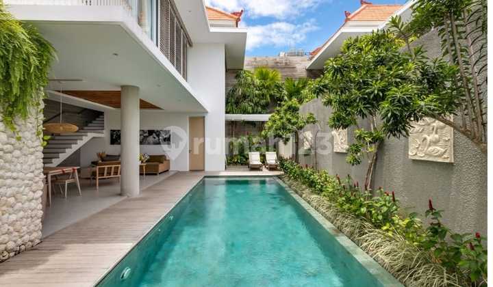 Dijual Villa Cantik Area Seminyak