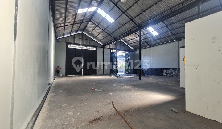For Sale / For Rent Warehouse in Muding Kerobokan Area