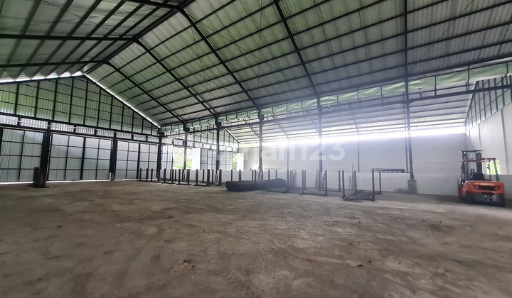 New Warehouse with a Strong and Sturdy Building, Ready for Operation in the Strategic By Pass Ib Mantra Gianyar Location