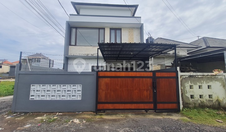 For Sale Strategic House in Tukad Balian Renon Area, South Denpasar For Sale Strategic House in Tukad Balian Renon Area, South Denpasar