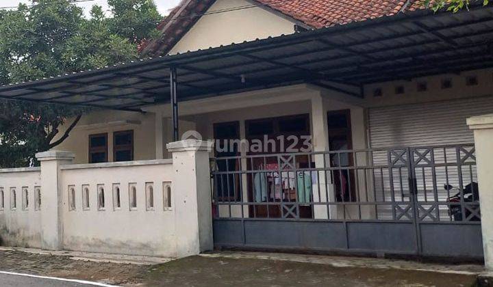 Rumah di Srondol Kulon Banyumanik, Semarang 1