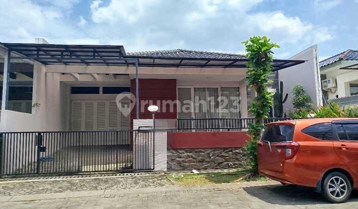 Rumah Siap Huni FURNISHED di Candi Golf Tembalang, Semarang 1