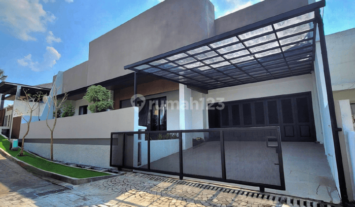 Dijual Atau Sewa Rumah Mewah di Candi Golf Semarang 1