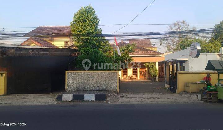 Rumahtempat Usaha Semi Furnished Dan Luas di Sampangan, Semarang 1