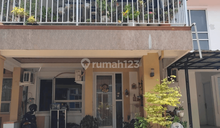 Rumah 2 Lantai Bagus SHM di Manyaran, Semarang 1