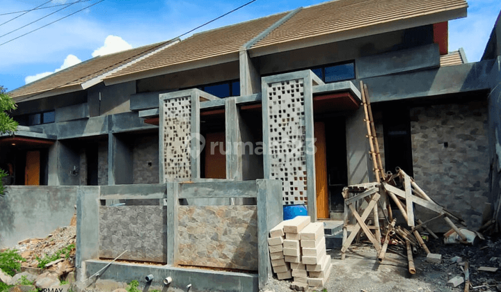 Dijual Rumah Baru di Sinar Waluyo Kedungmundu Tembalang 1