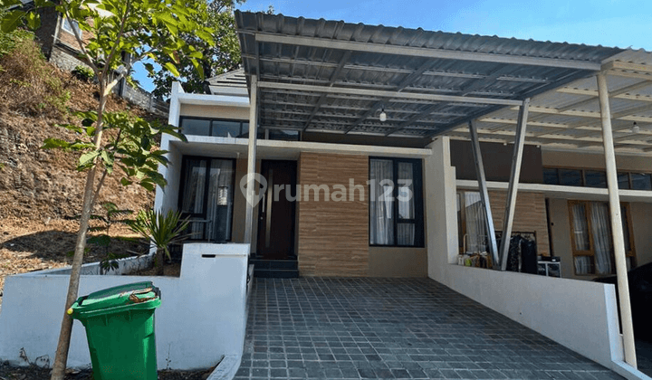 Dijual Rumah di Pandanaran Hills Tembalang Semarang 1