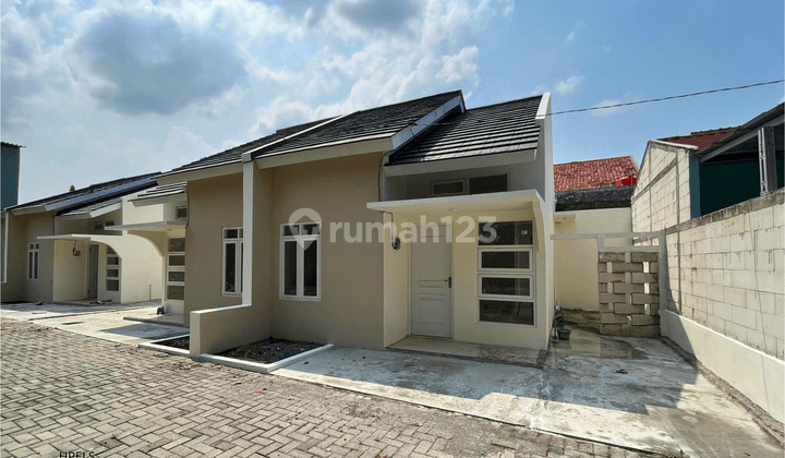 Dijual Rumah di Batursari Mranggen Demak 1