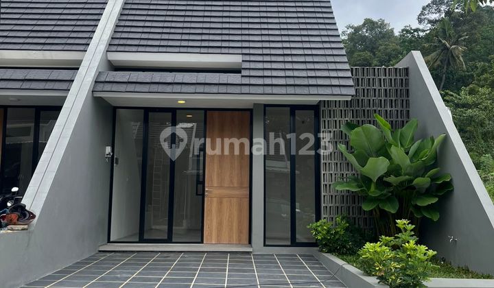 Ready Stock Move-in Ready Houses in Banyumanik, Semarang 1