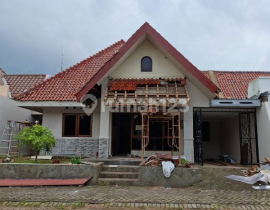Dijual Rumah di perum Taman Setiabudi Banyumanik, Semarang 1