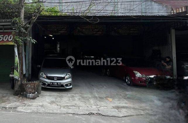 Gudang di Jalan Raya Kedungmundu, Semarang 1
