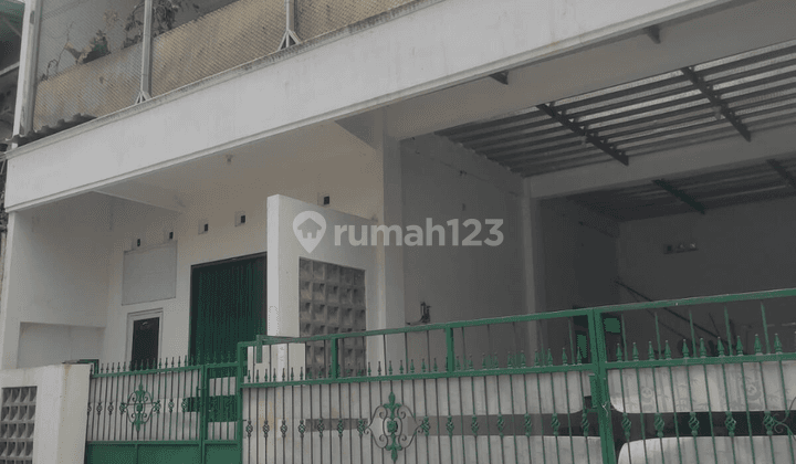 Rumah 2 Lantai Bagus SHM di Gemah, Semarang 1