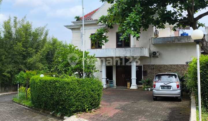 Rumah 2 Lantai Hook di Permata Hijau Undip Tembalang, Semarang