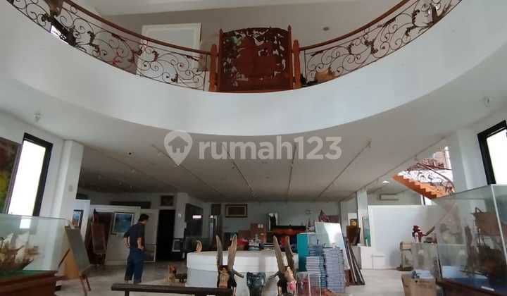 Rumah Mewah Cluster Tembalang, Semarang 2