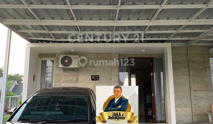 DiJUAL RUMAH Di Cluster  Greend Land SEndang Semi Furnished  1