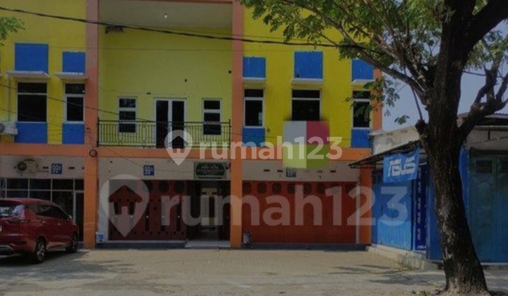 Shop house for rent in campus area. 2