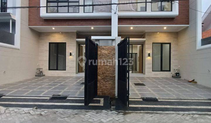 Ready New Rumah 2 Lantai Mulyosari Utara Surabaya Timur 1