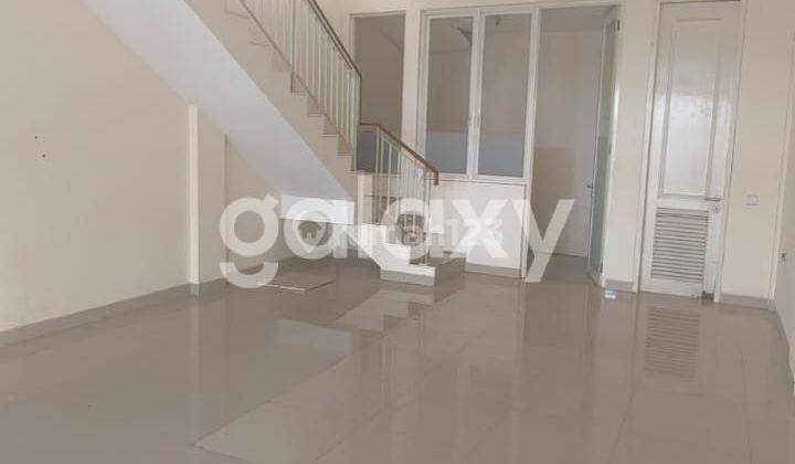 Ruko Bizhome  Pakuwon City  Dekat dengan Hokky Supermarket 2