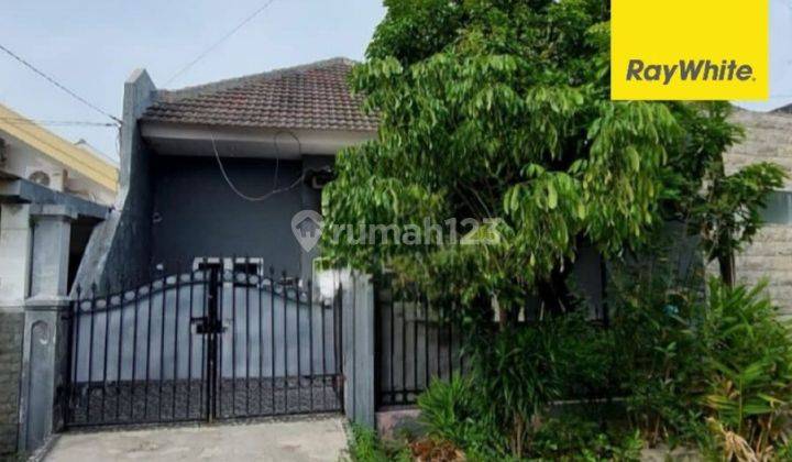 MURAH LUAS 144 m2 Dijual Rumah di Perumahan Pondok Chandra SHM Dekat Akses TOL  2