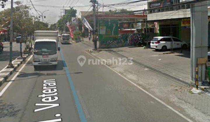 Ter-MURAH Dijual Ruko Jalan Veteran Gresik Jawa Timur  - NOL Jalan RAYA - Parkir LUAS 2