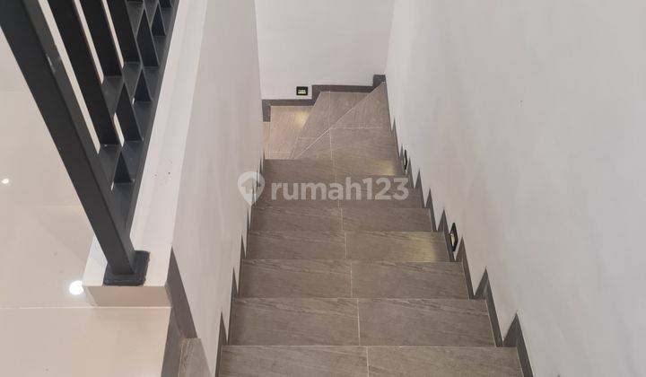 foto lainnya murah rp.2 milyar-an rumah dijual