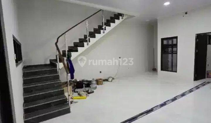 Dijual Rumah Baru Babatan Pantai Surabaya Timur Dekat Raya Kenjeran, Pakuwon City 2