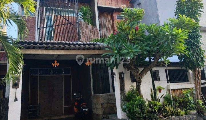 Dijual Rumah Palm Spring Regency Jambangan Surabaya Selatan 1