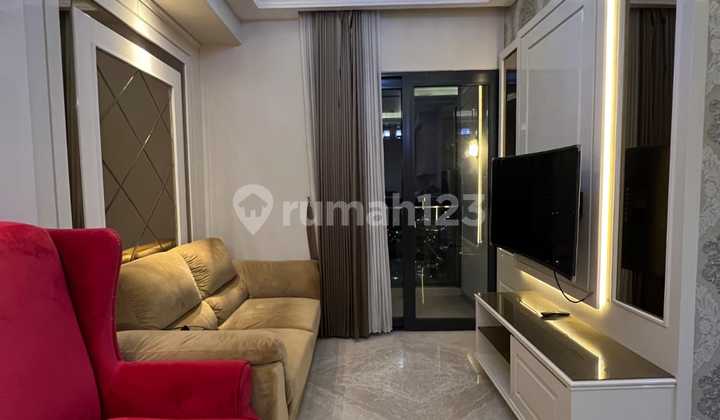 Disewakan Apartemen The Peak Residence 2 Bedroom Full Furnished Lantai 22 View Suramadu - Akses Tunjungan Plaza 5 Surabaya Pusat Kota