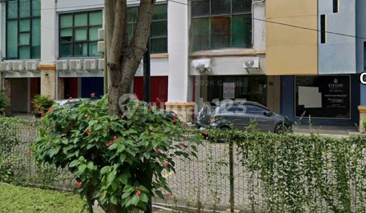 Disewakan Ruko Plaza Segi 8 Sukomanunggal Surabaya Barat Dekat Sekolah Iph, Pasar Modern Puncak Permai, Raya Darmo Permai - Parkiran Luas - Cocok Buat Segala Usaha - Hadap Nol Jalan Raya Komersial Area Disewakan Ruko Plaza Segi 8 Sukomanunggal Surabaya Barat Dekat Sekolah Iph, Pasar Modern Puncak Permai, Raya Darmo Permai - Parkiran Luas - Cocok Buat Segala Usaha - Hadap Nol Jalan Raya Komersial Area