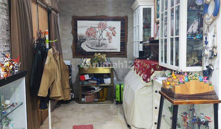ruang tamu dijual rumah palm spring regency