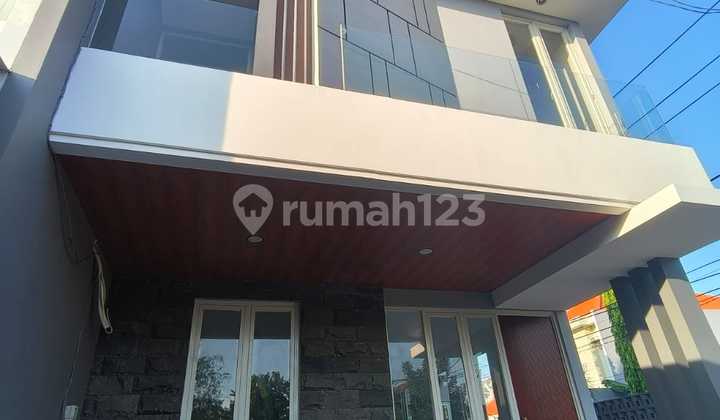 2 M-an Dijual Rumah Baru Hook Manyar Tirtoyoso Utara Dekat Manyar Kertoadi, Galaxy Mall, Kampus Its, Hokky Buah Merr, Pakuwon City, Raya Kertajaya Indah, Raya Dharmahusada Indah 2