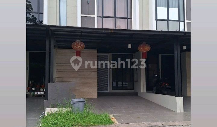 For Rent: Modern 3 Bedroom House in North West Central Citraland, West Surabaya, Fully Furnished, 2 Floors, Near Citra Berkat and Sport Center