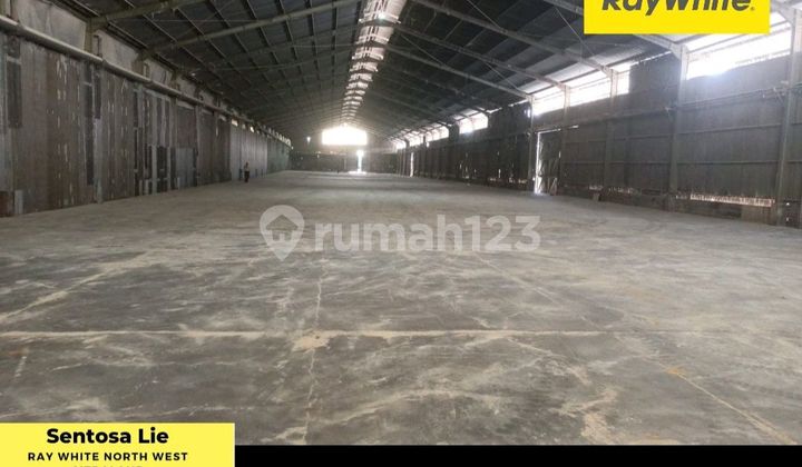 For Rent 3168 M2 Warehouse Raya Margomulyo - 3 Ton Capacity - Near Toll Access, Port Access