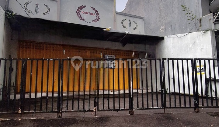 For Rent Shop House Area Jalan Kupang Jaya - Sukomanunggal - West Surabaya - Spacious Parking Suitable for All Businesses