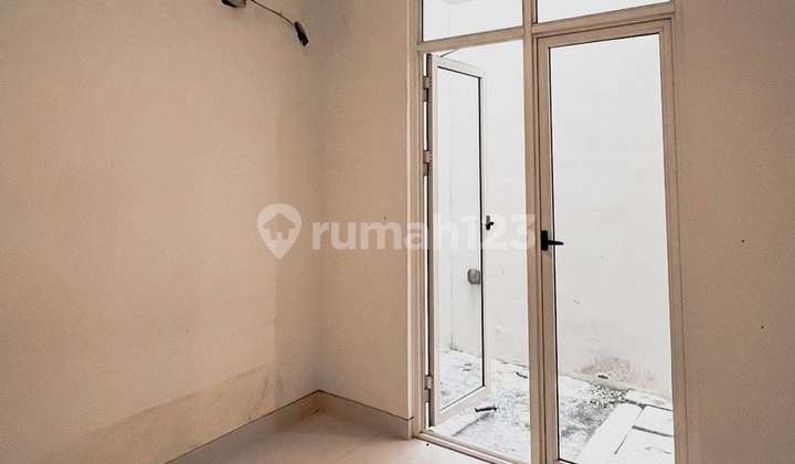 Rumah di Pakuwon City Suvadiva Grand Island Rumah di Pakuwon City Suvadiva Grand Island