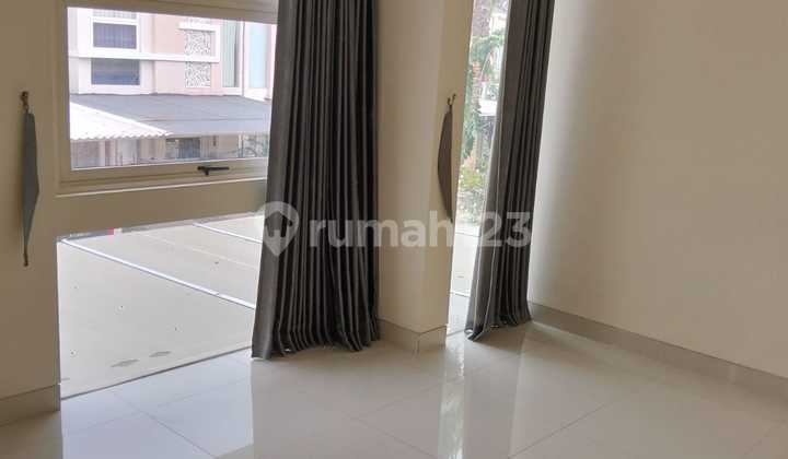 Rumah Siap Huni Suvadiva Grand Island Pakuwon City 2