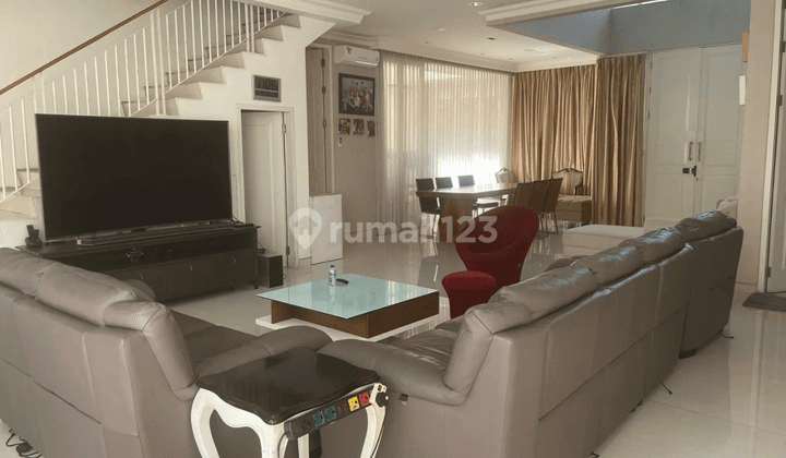 Rumah Santiago Rosa Semi furnish Grand Island Siap Huni Pakuwon City 2