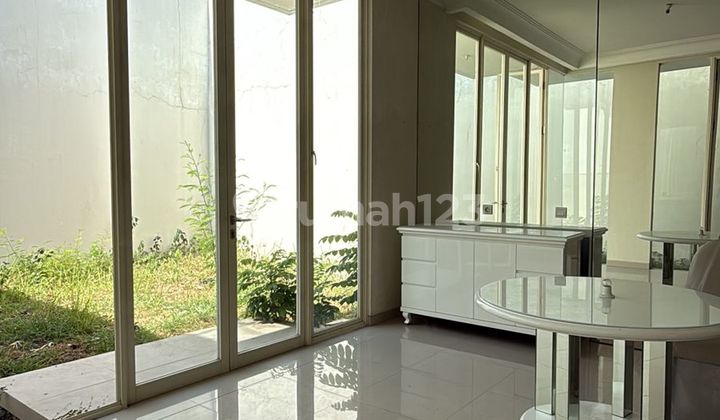 Rumah Pakuwon Indah Vbr 2 Dkt Citraland dan Graha Family Modern Minimalis Rumah Pakuwon Indah Vbr 2 Dkt Citraland dan Graha Family Modern Minimalis