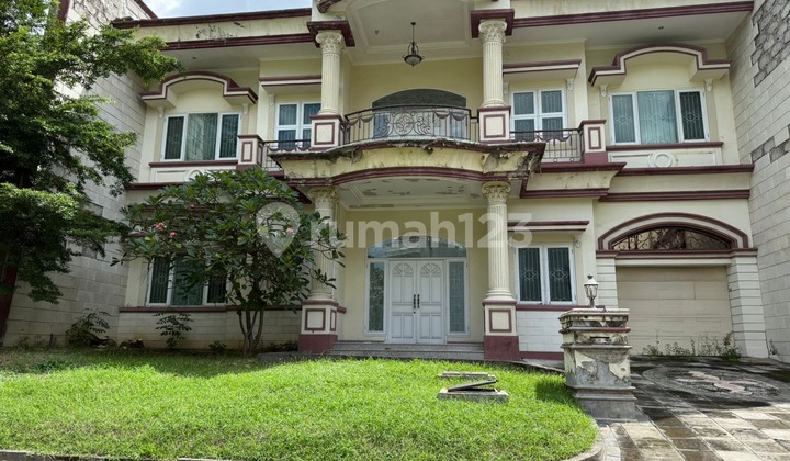 Rumah Pakuwon City Laguna Regency Dkt Grand Island dan Villa Royal