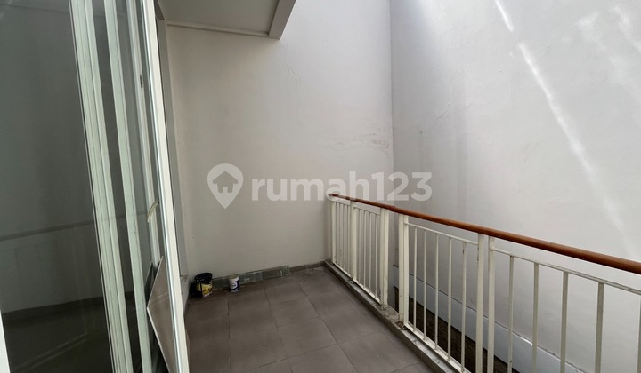 Rumah Palm Beach Siap Huni Pakuwon City 2