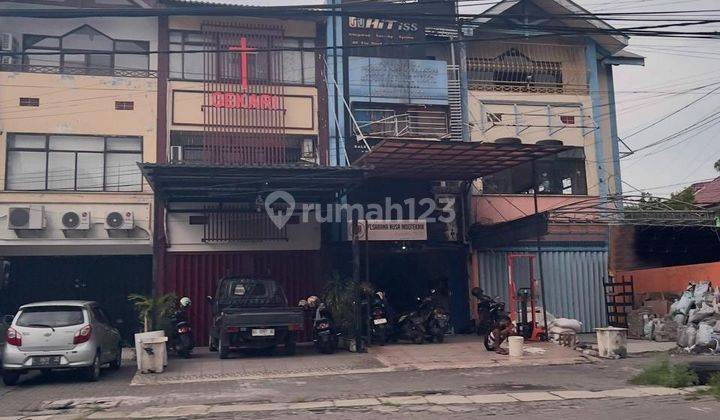 Ruko 3 Lantai Strategis Raya Nginden Intan Selatan  1