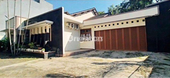 HARGA DI BAWAH NJOP RUMAH DAERAH GAJAHMUNGKUR DEKAT AKPOL 1