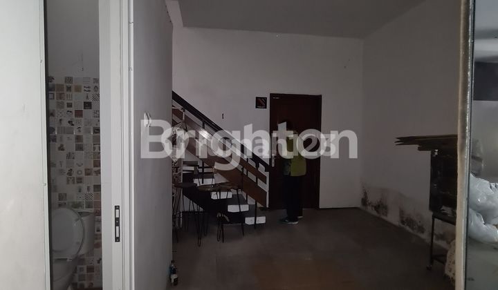 RUKO DI PINGGIR JALAN BESAR COCOK UNTUK RESTO ATAU MINI MARKET 2