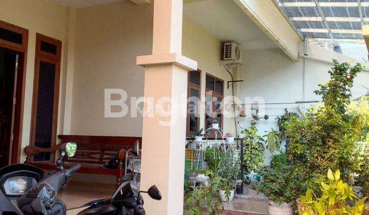 RUMAH SEMI FURNISHED DI TANAH MAS 1