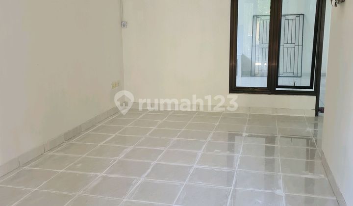 Ready-to-Occupy House in Bsb City