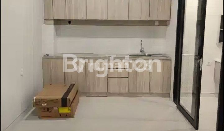 Ready-to-Occupy House in CitraGrand. 2