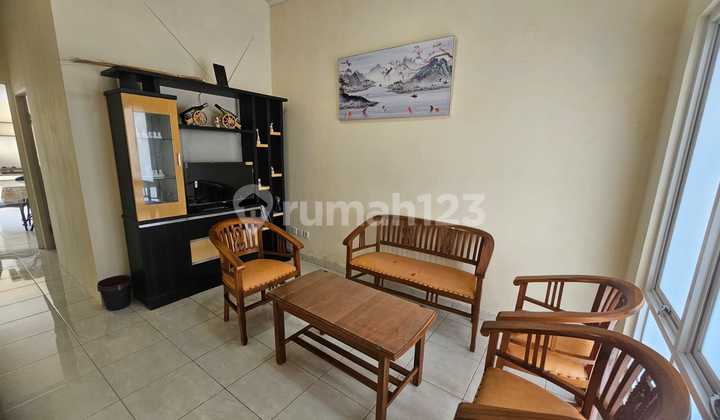 Rumah Furnish Siap Pakai di Graha Padma 2