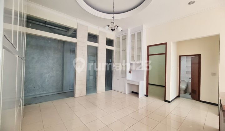 Nice Ready-to-Use House in Bukut Sari 2