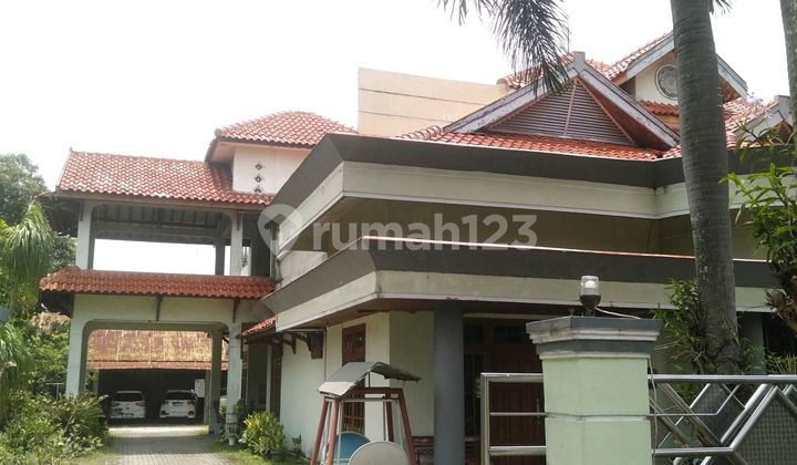 Lahan Luas untuk Usaha dan Rumah 2 Lantai di Perak Jombang 1